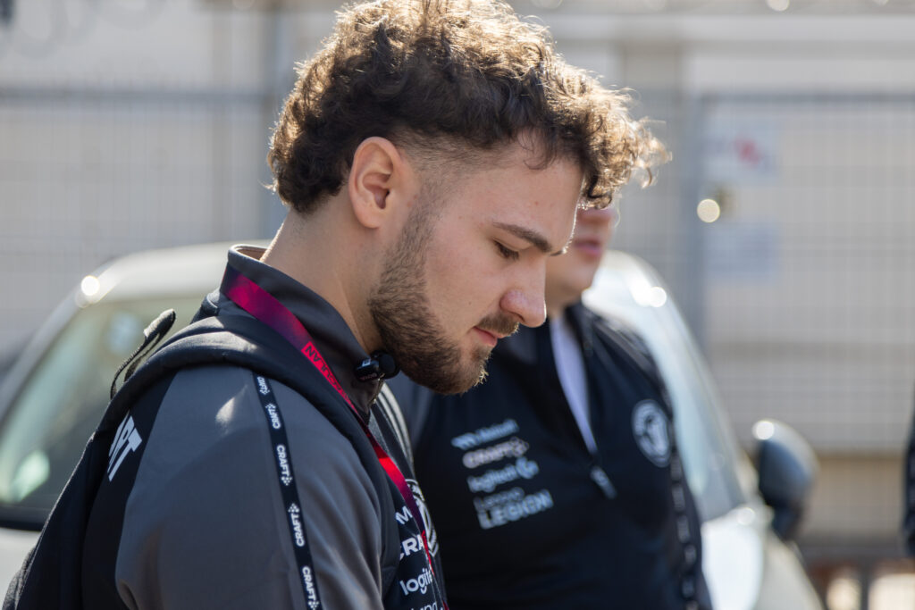 ner0 departs from Metizport